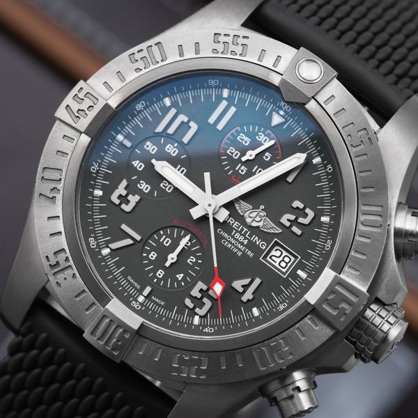 Breitling Avenger Bandit E13383